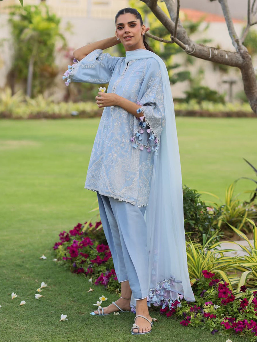 Sanam Saed in Serra Shirt And Dupatta