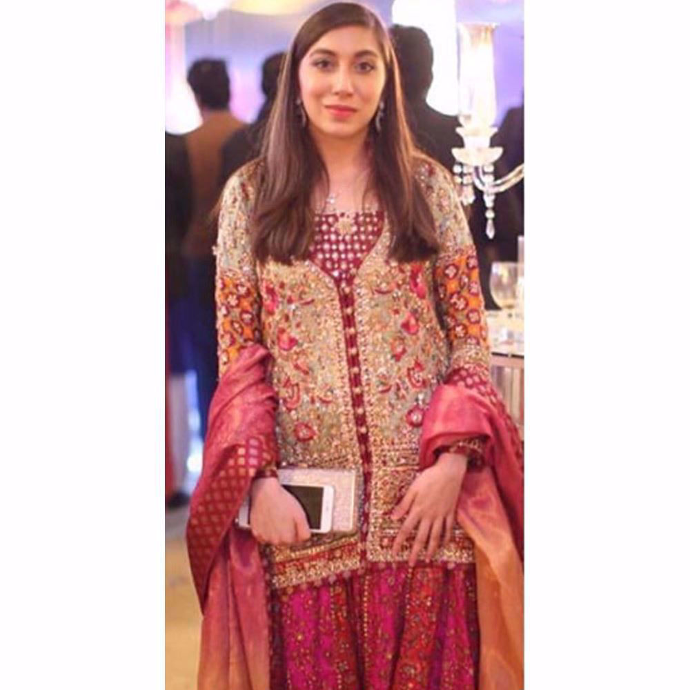 Picture of Beautifully festive in coloured Farah Talib Aziz outfit