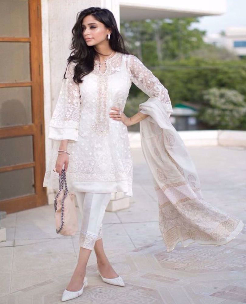 Picture of The gorgeous #MuziSufi wears one of our favourite ivory Luxe Pret looks from the latest #FarahTalibAziz Eid collection #Nureh this Eid