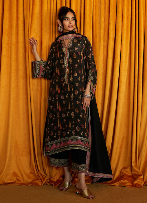 Gina Shirt And Dupatta