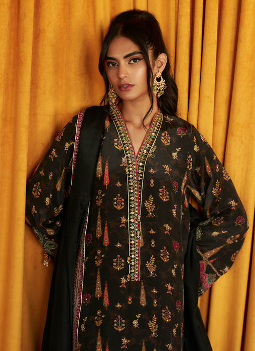 Gina Shirt And Dupatta