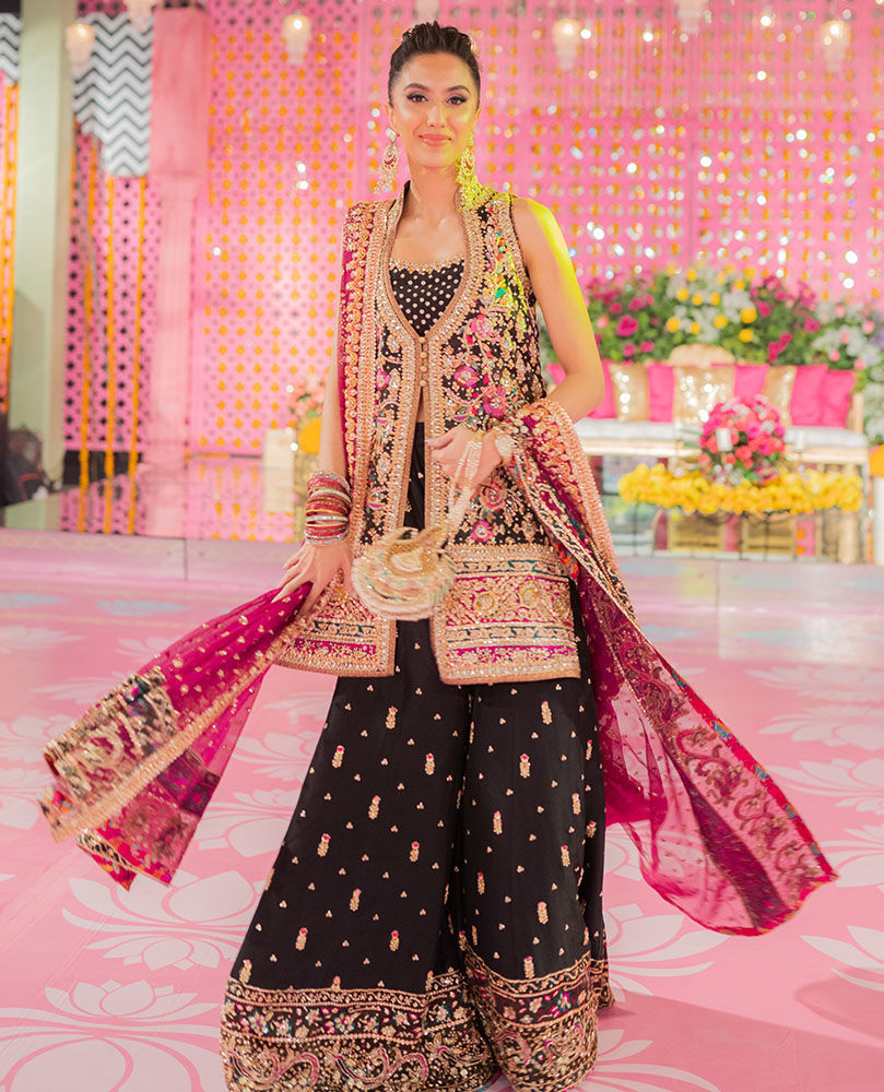 Picture of Beautiful in a custom made farah talib aziz outfit (1)
