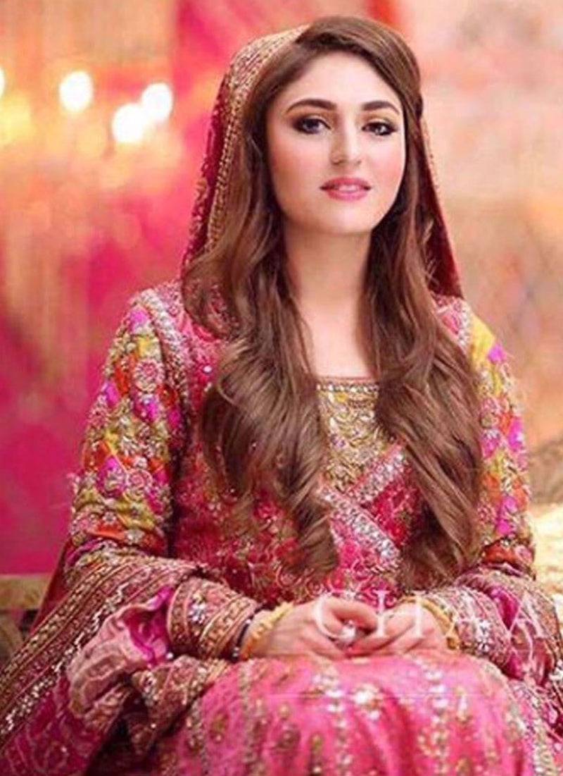 FATIMA LOOKS BEAUTIFUL IN A CLASSIC FARAH TALIB AZIZ ANGARKHA IN FESTIVE SHADES OF PINKS!