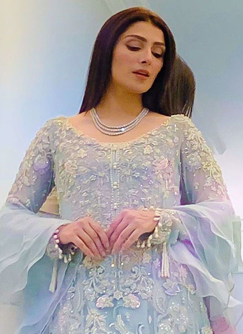 Ayeza Khan In A Signature #FTA  Ensemble