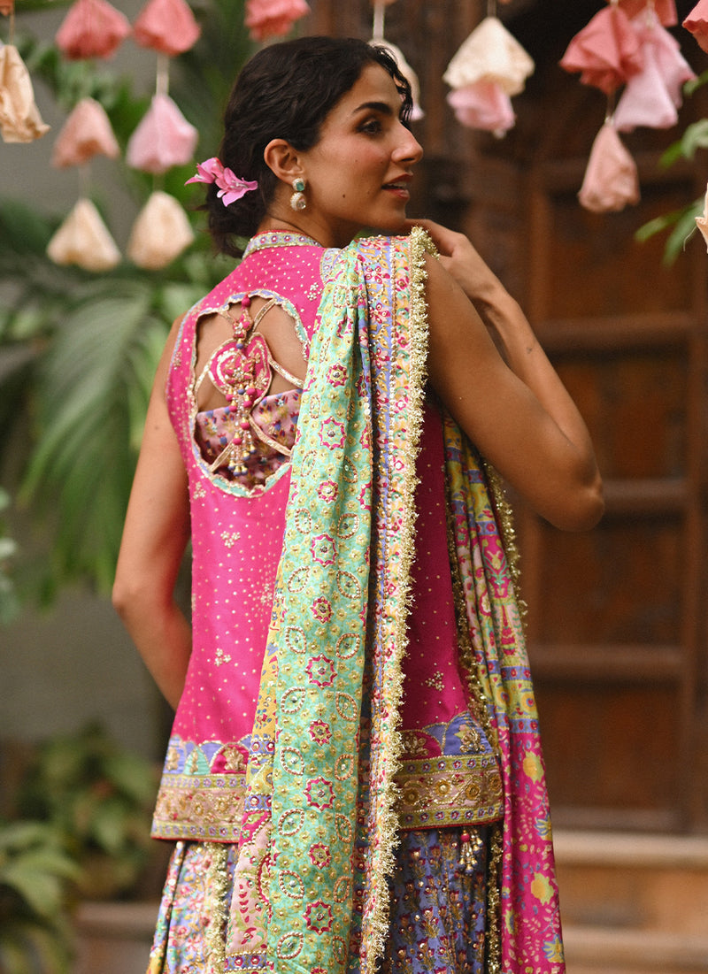 Serah Open Cape And Lehnga