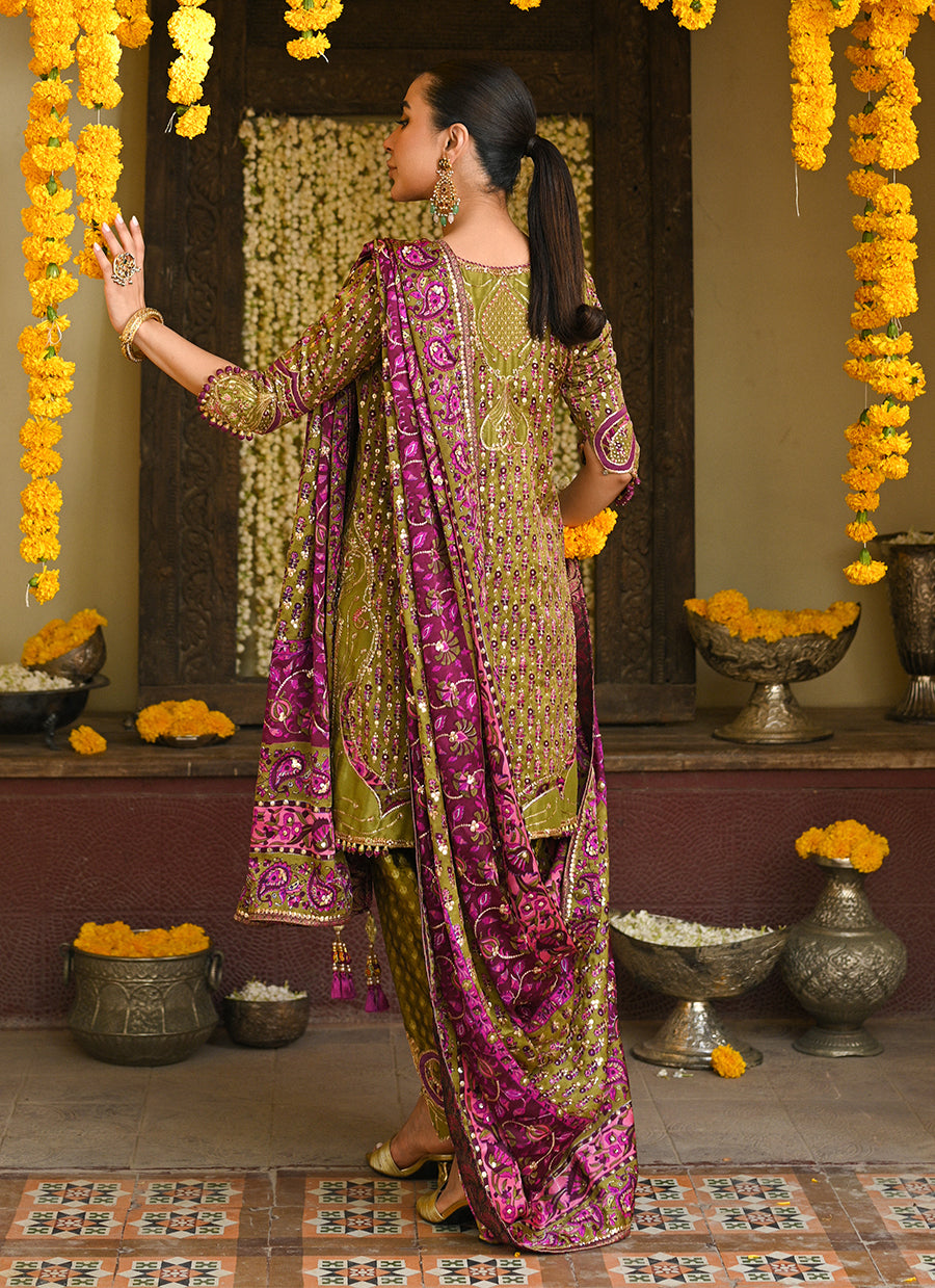 Alira Mehndi green kurta and shalwar with embellished block print dupatta