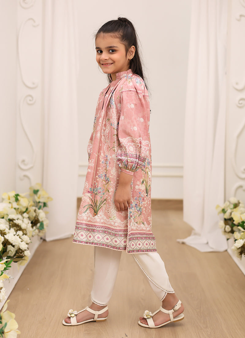 Elara Blossom With Pants