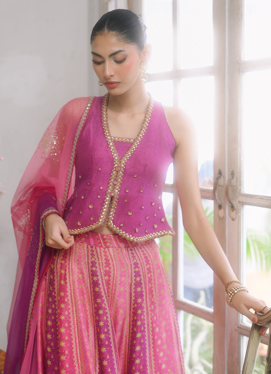 Darla Lehnga Choli With Dupatta