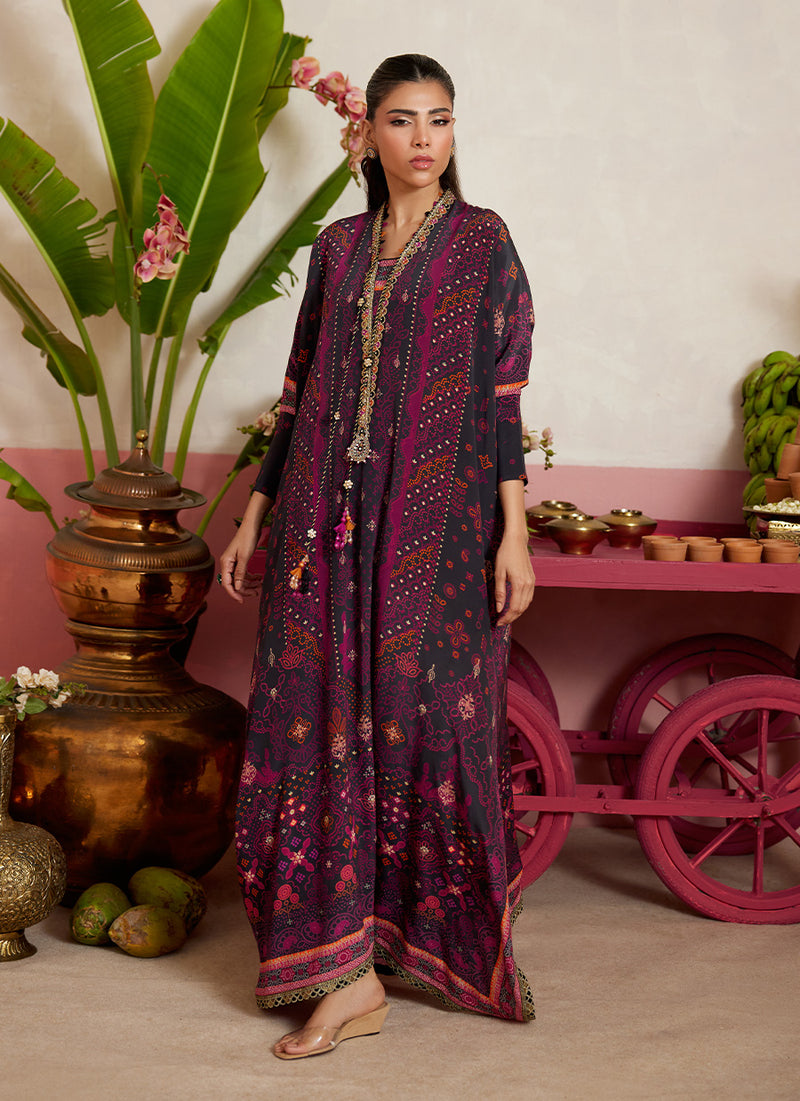 Analisa Black Kaftan