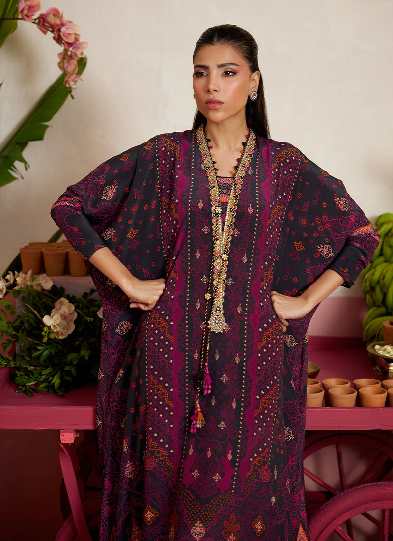 Analisa Black Kaftan