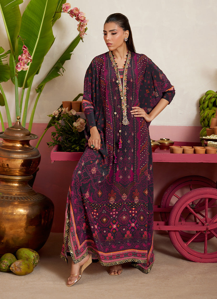 Analisa Black Kaftan