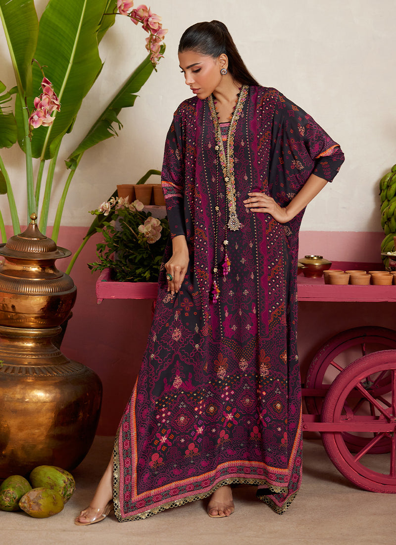 Analisa Black Kaftan
