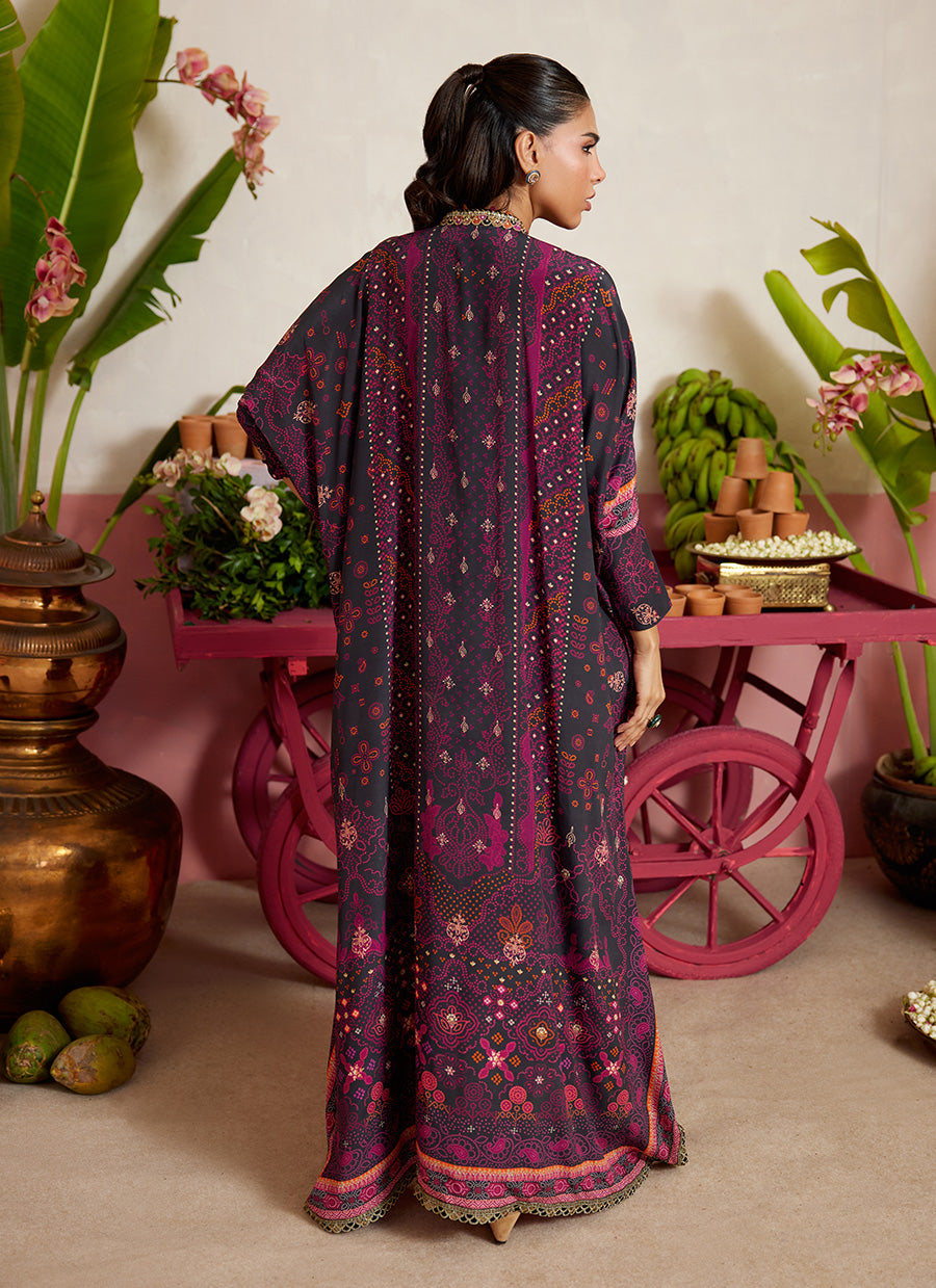 Analisa Black Kaftan