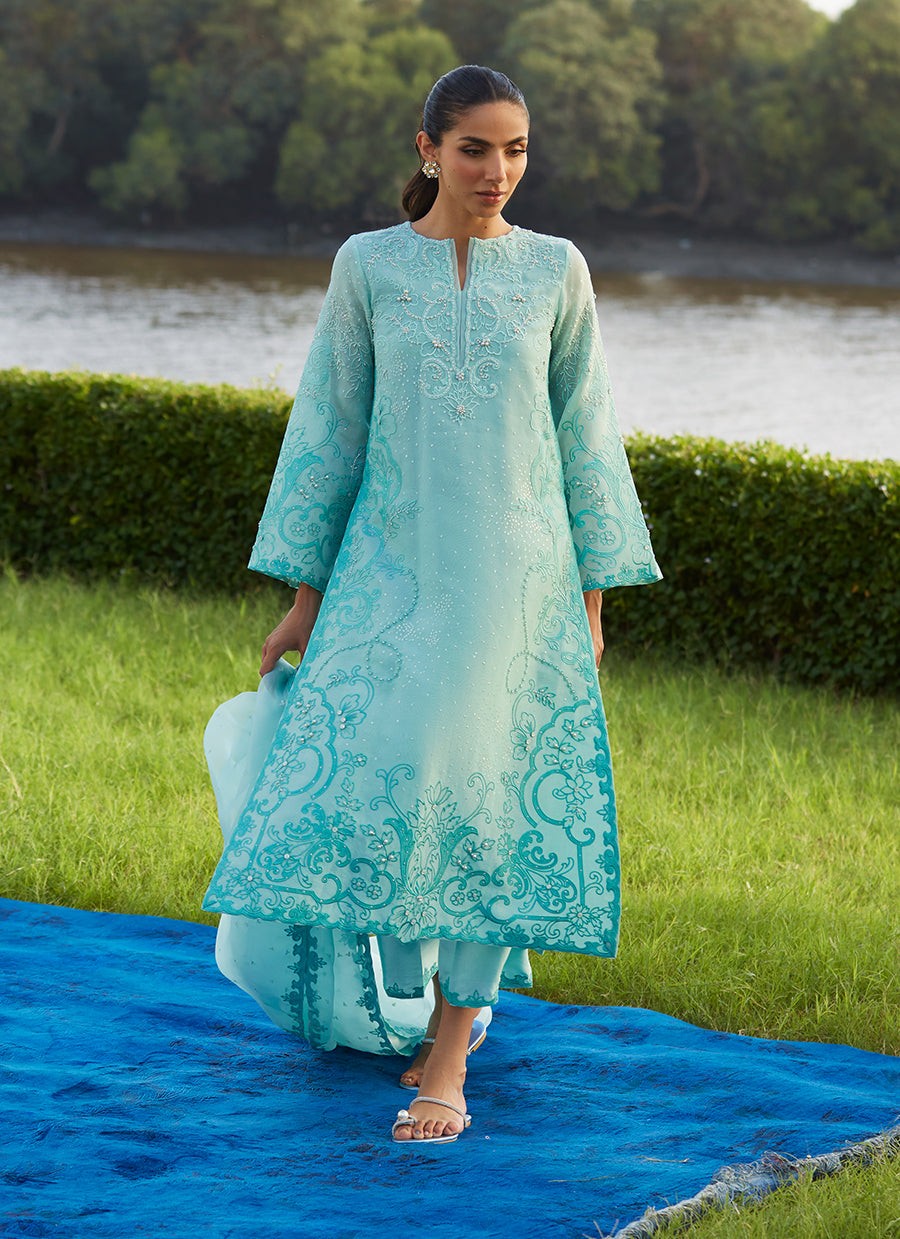 Wari Aqua Kurta And Dupatta