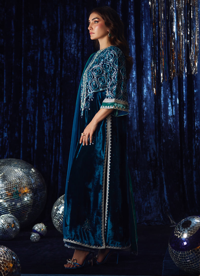 Teen Teal Shirt And Dupatta