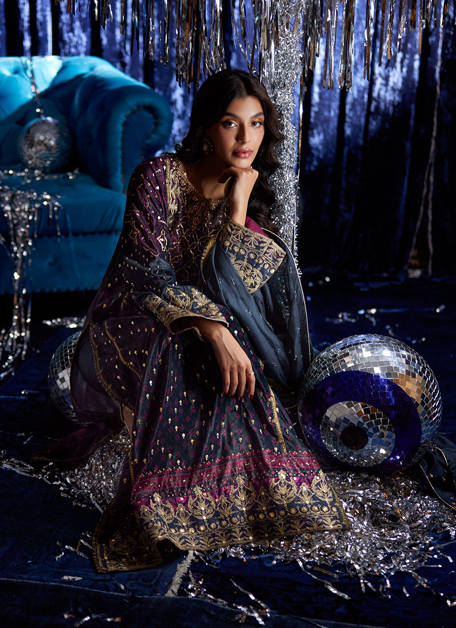 Reeya Velvet Shirt And Dupatta