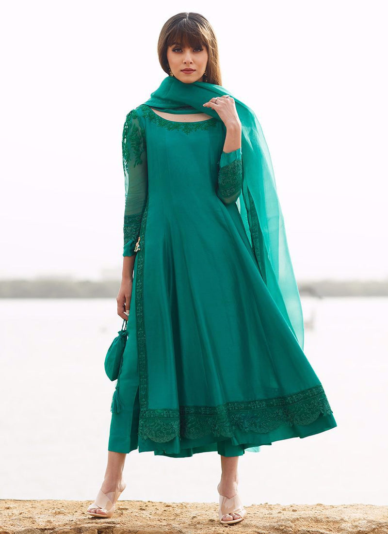 Charmuse border on pure silk izaar