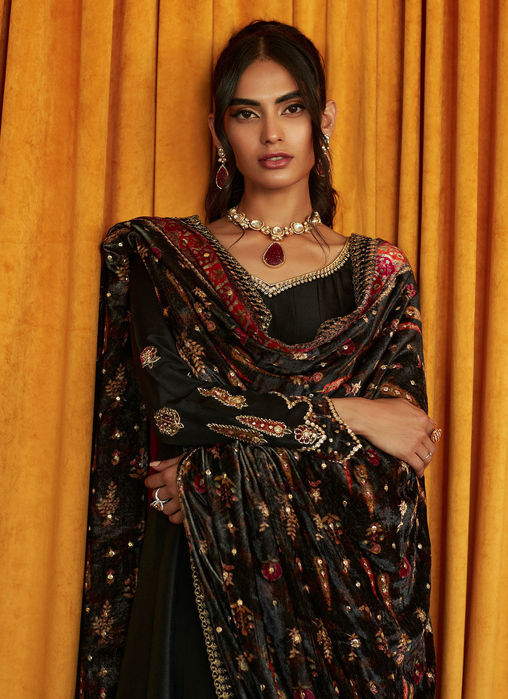 Lana Onyx Raw Silk Kalidaar