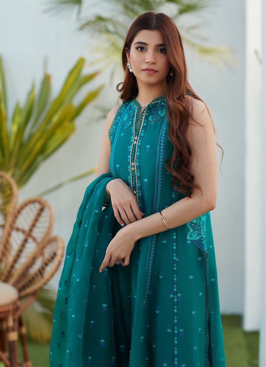 Shel Emerald Paneled Shirt And Dupatta