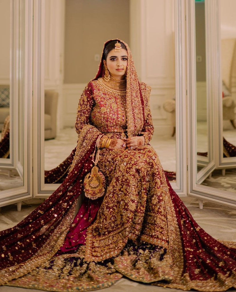 Picture of THE BEAUTY OF A TRADITIONAL RED AND GOLD BRIDAL