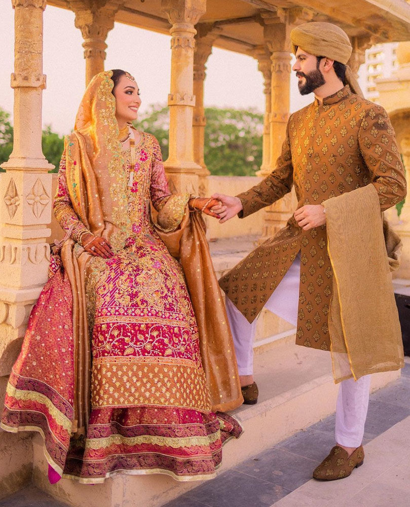 Picture of FARAH TALIB AZIZ GIVES US A MASTERCLASS ON HOW TO CARRY THE ICONIC IVORY BRIDAL.