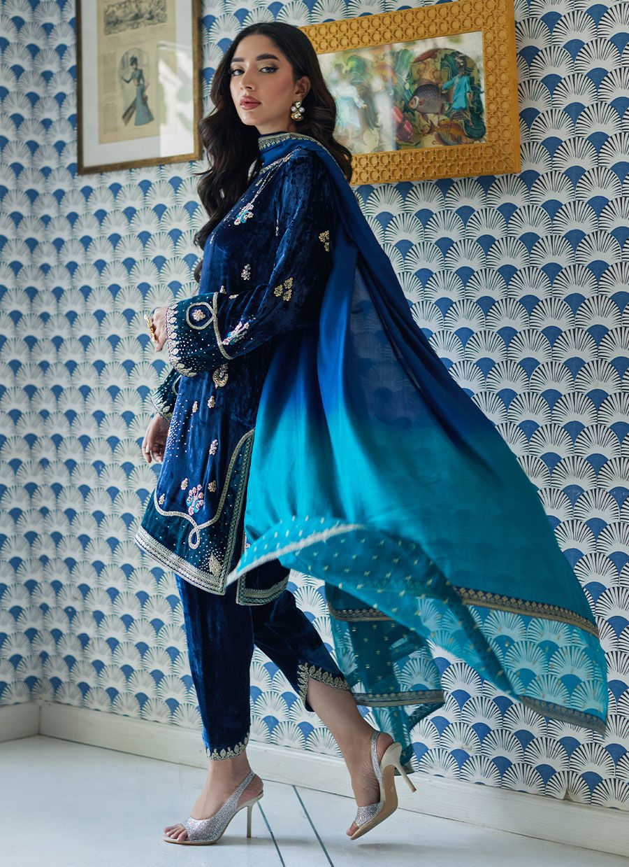 Farah Talib Aziz. Lujain Navy Shirt And Dupatta