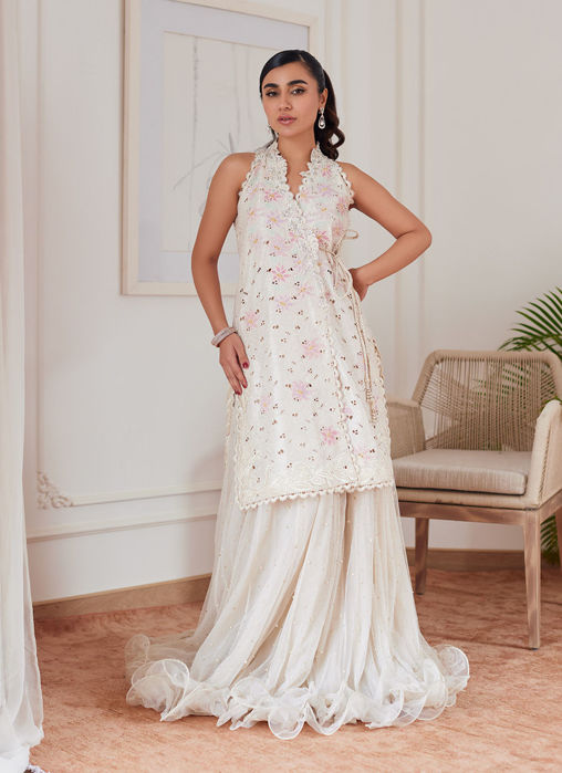 Picture of Olivia Pearl Schiffli Kimono Wrap