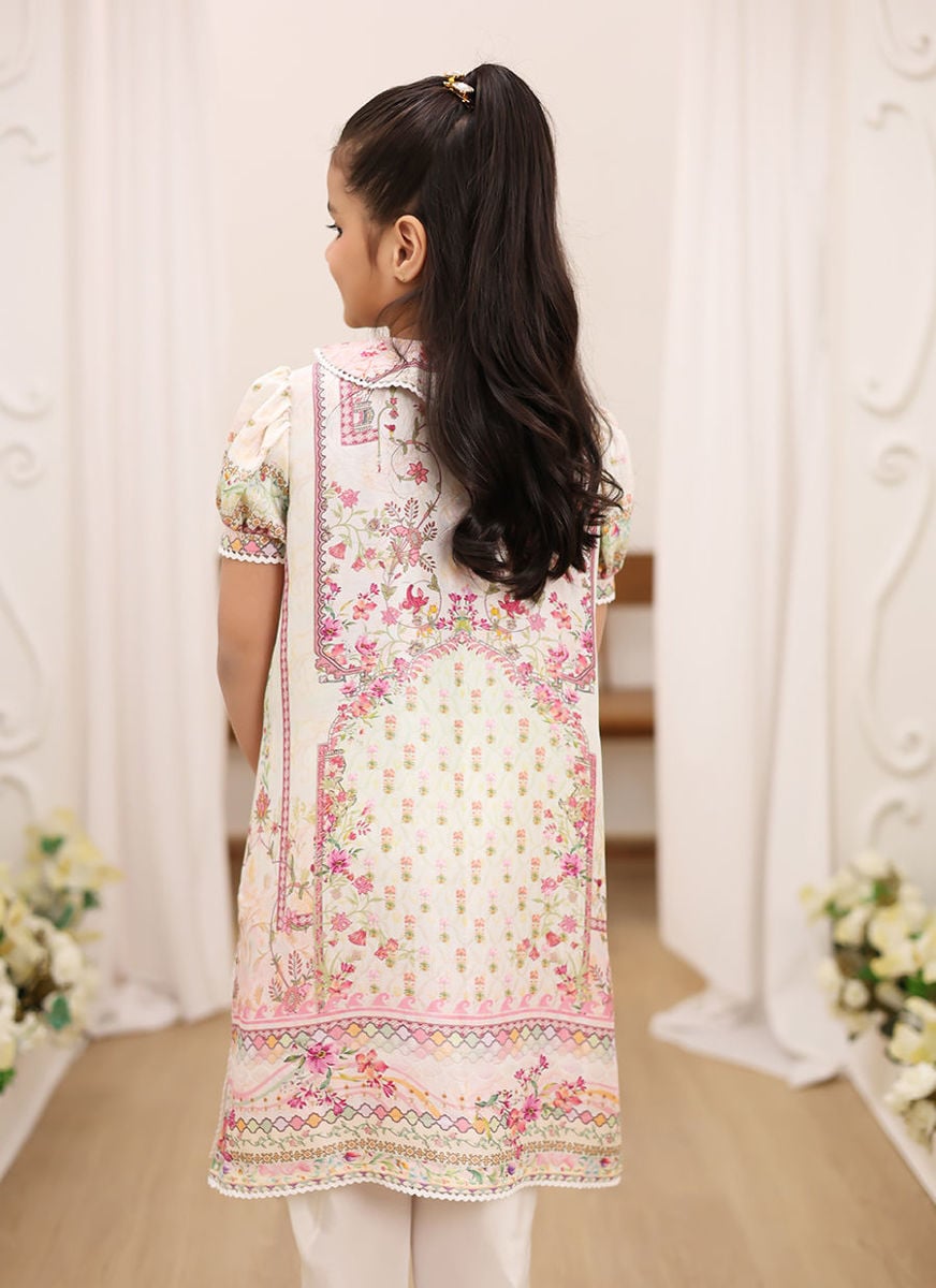 Brea Blossom With Pants