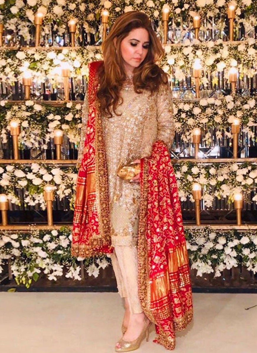 Sehr Moiz In A Signature #Farahtalibaziz Ensemble