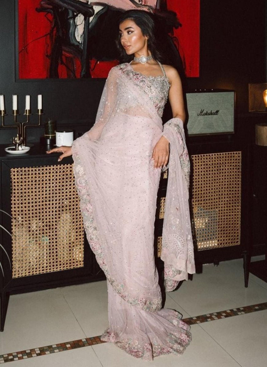 Rosa Dreamweave Saree Without Cutwork Embellished Jacket