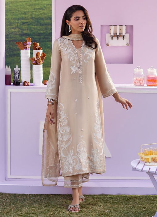 Vaila Shirt And Dupatta