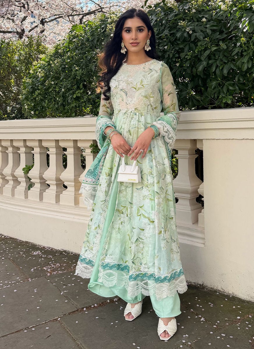 Serenelle Kalidaar and Dupatta