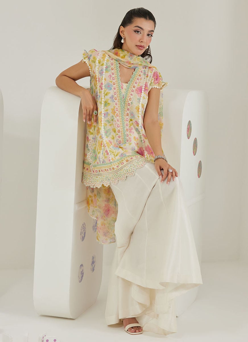 Runa Short Shirt And Dupatta with pants