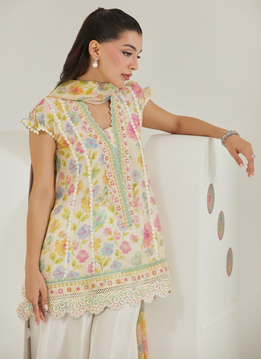 Runa Short Shirt And Dupatta with pants