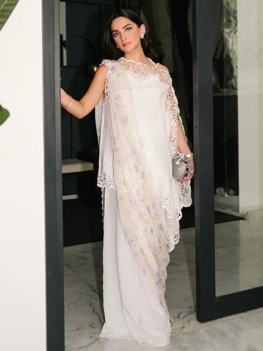 Areesha kamrann in Ivory Solenne Shirt And Drape Dupatta